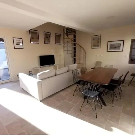 Maison Spacieuse A Avec Vue Sur La Montagne * Volvic